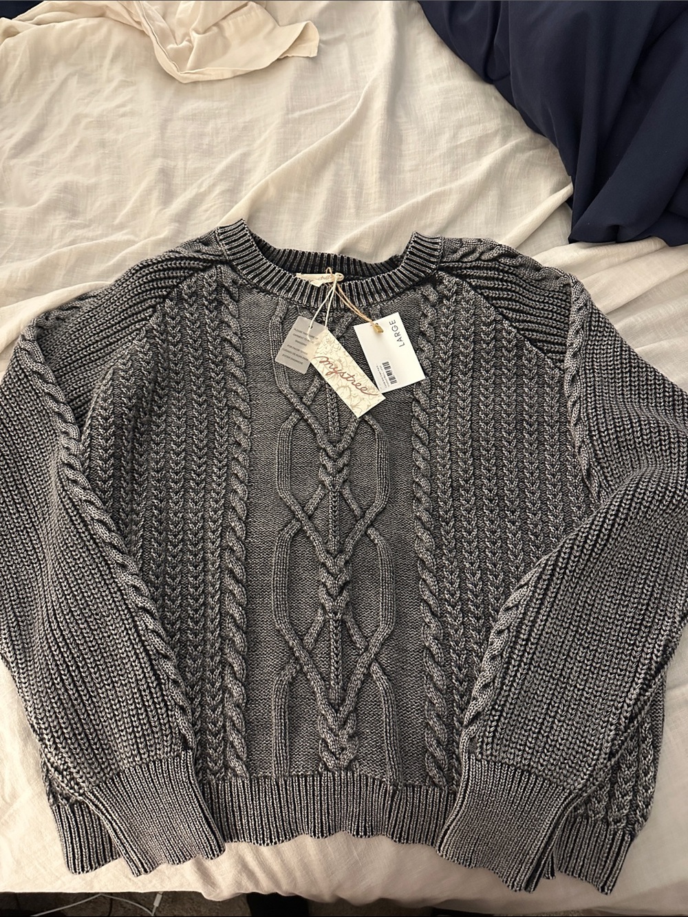 Cable Knit Crewneck Sweater - Gray